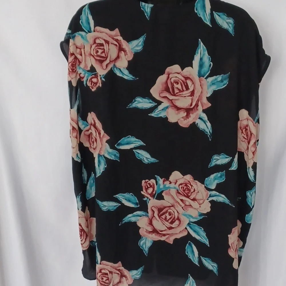 Show Me Your MuMu Floral Faith Tunic Size S, Oversized, EUC, 27